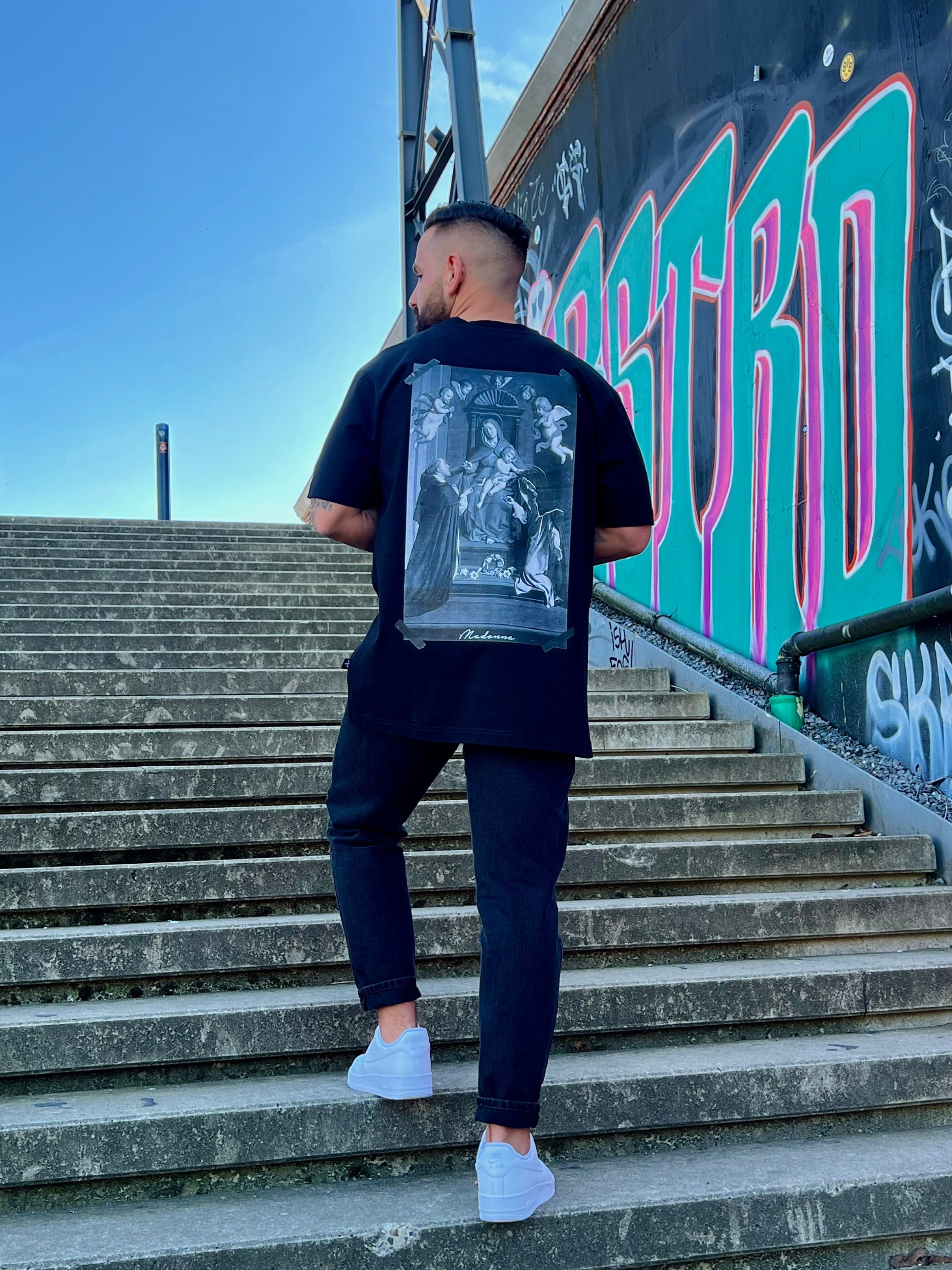 MADONNA - the big painting [TSH10]